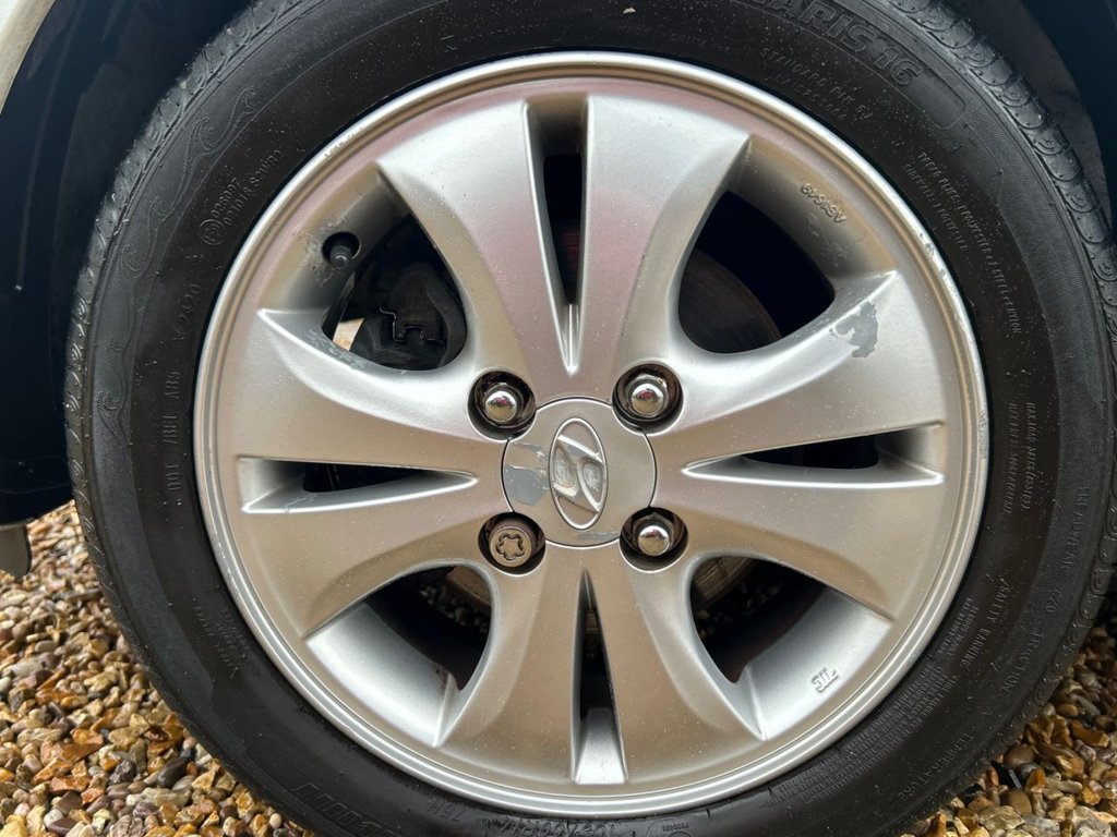 Used Hyundai i10 2012 for sale - 76315726: Photo 27