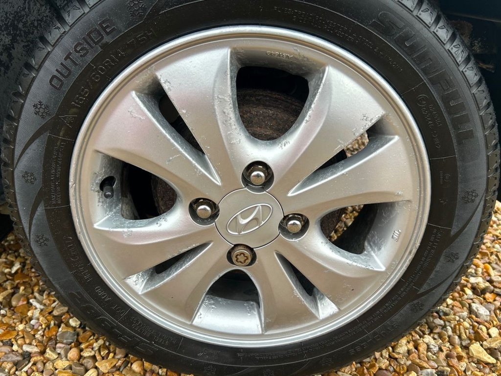 Used Hyundai i10 2012 for sale - 76315726: Photo 29