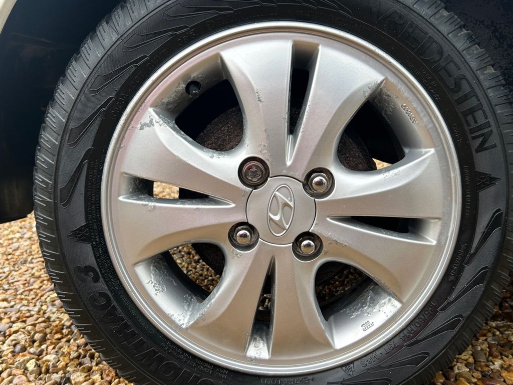 Used Hyundai i10 2012 for sale - 76315726: Photo 7