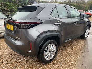 Used Toyota Yaris Cross 2023 for sale - 76760693: Photo