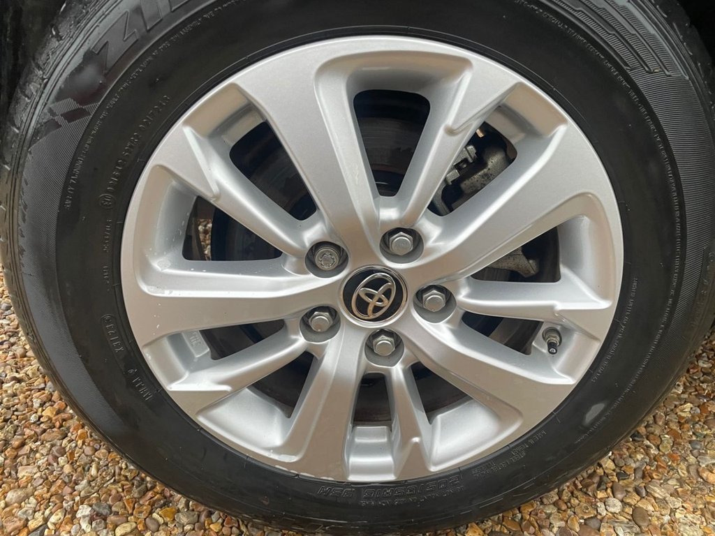 Used Toyota Yaris Cross 2023 for sale - 76760693: Photo 5