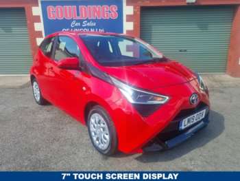 2019 (19) - 1.0 VVT-I X-PLAY 5d 69 BHP 5-Door
