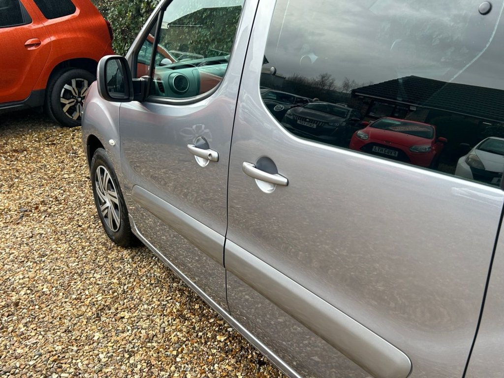 Used Peugeot Partner Tepee 2015 for sale - 77199848: Photo 29