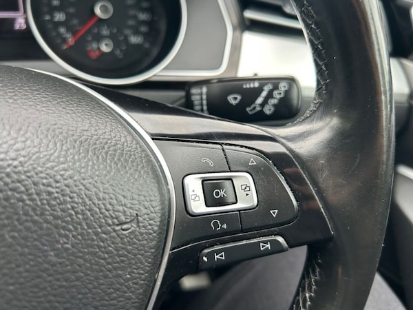 Used Volkswagen Passat 2015 for sale - 75648014: Photo 14