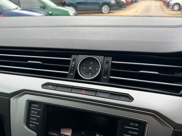 Used Volkswagen Passat 2015 for sale - 75648014: Photo 16