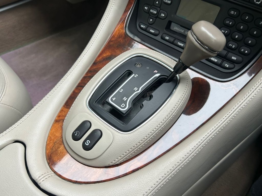 Used Jaguar XJ 2001 for sale - 77849873: Photo 21