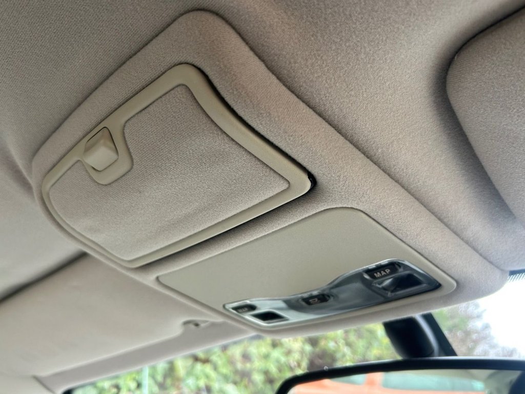 Used Jaguar XJ 2001 for sale - 77849873: Photo 26