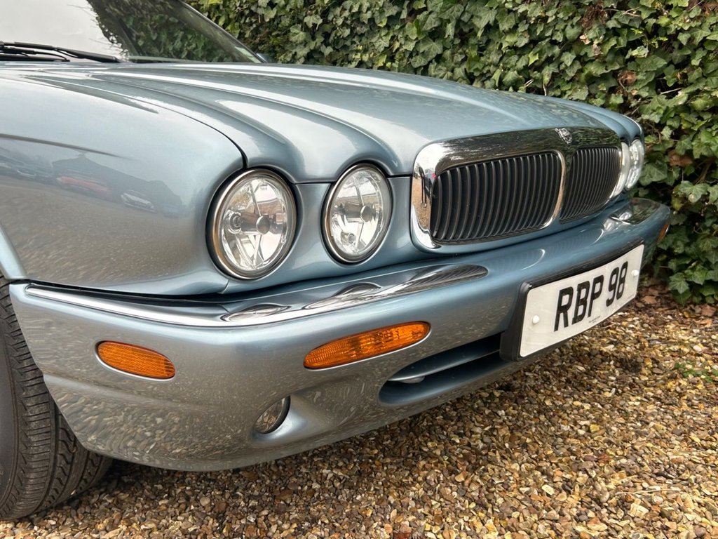 Used Jaguar XJ 2001 for sale - 77849873: Photo 42