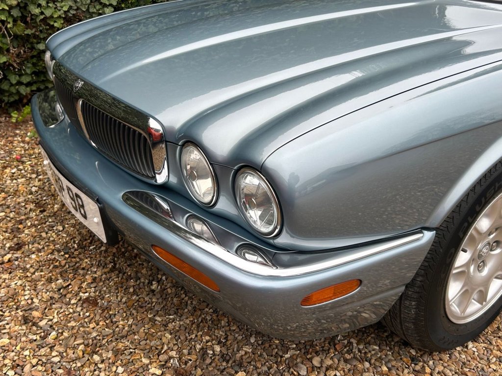 Used Jaguar XJ 2001 for sale - 77849873: Photo 45