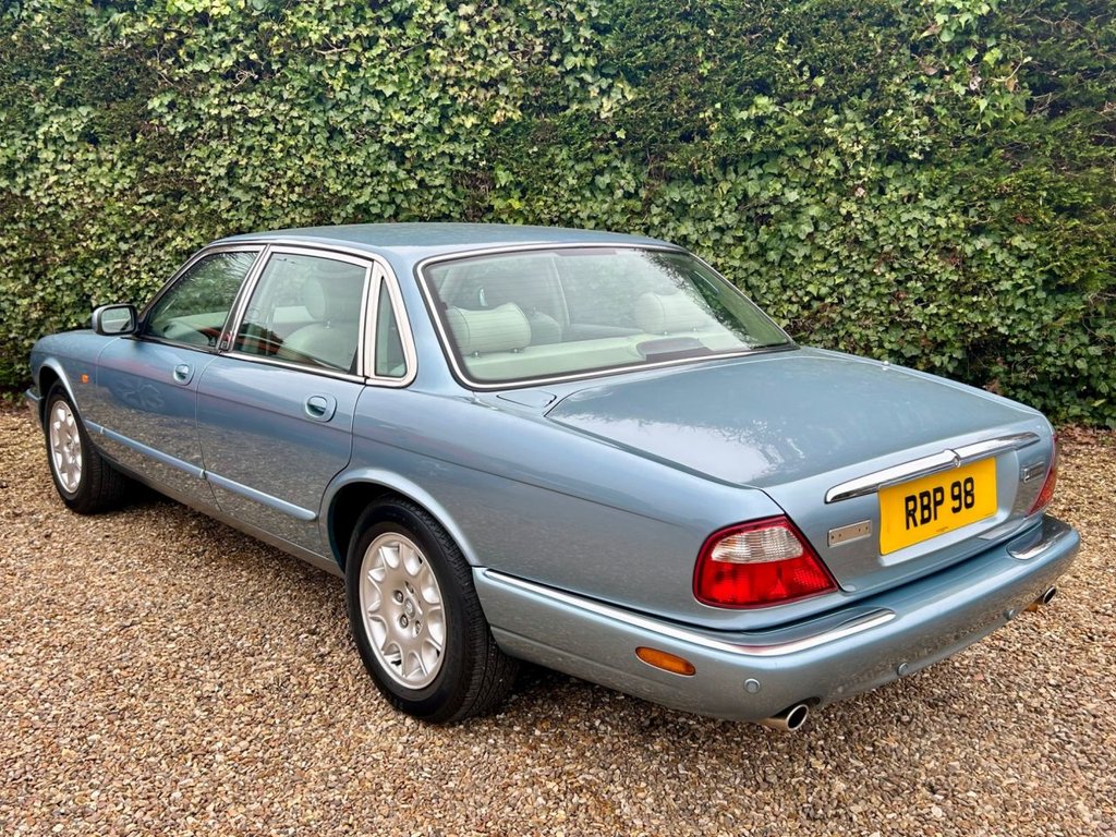 Used Jaguar XJ 2001 for sale - 77849873: Photo 5