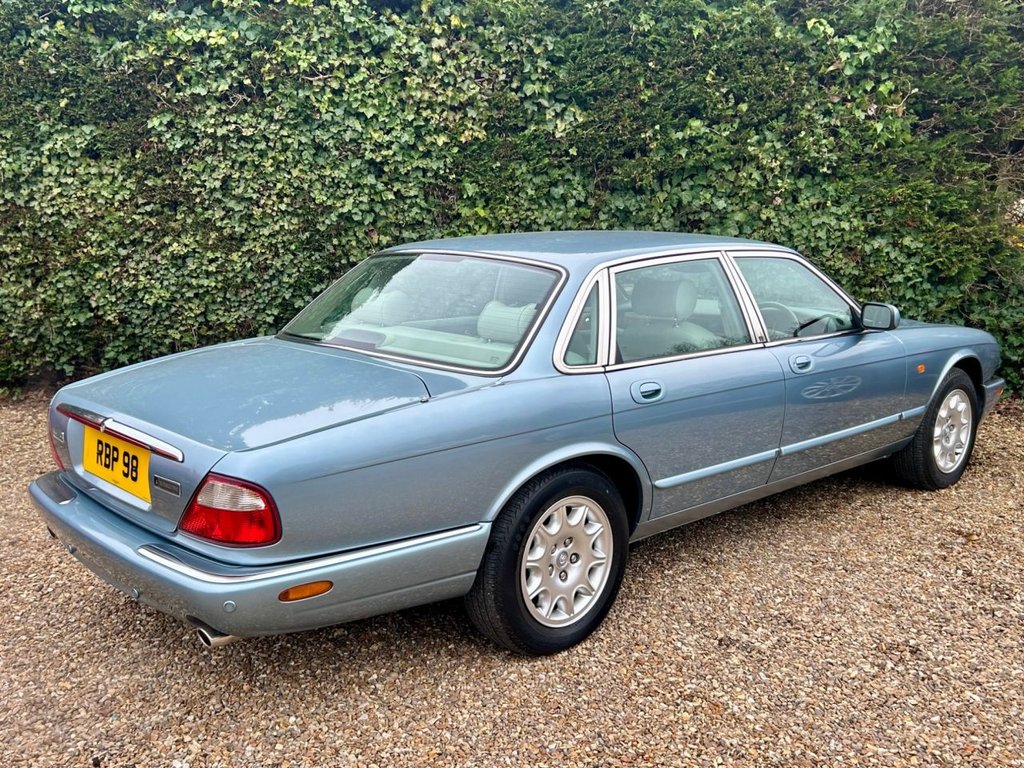 Used Jaguar XJ 2001 for sale - 77849873: Photo 7