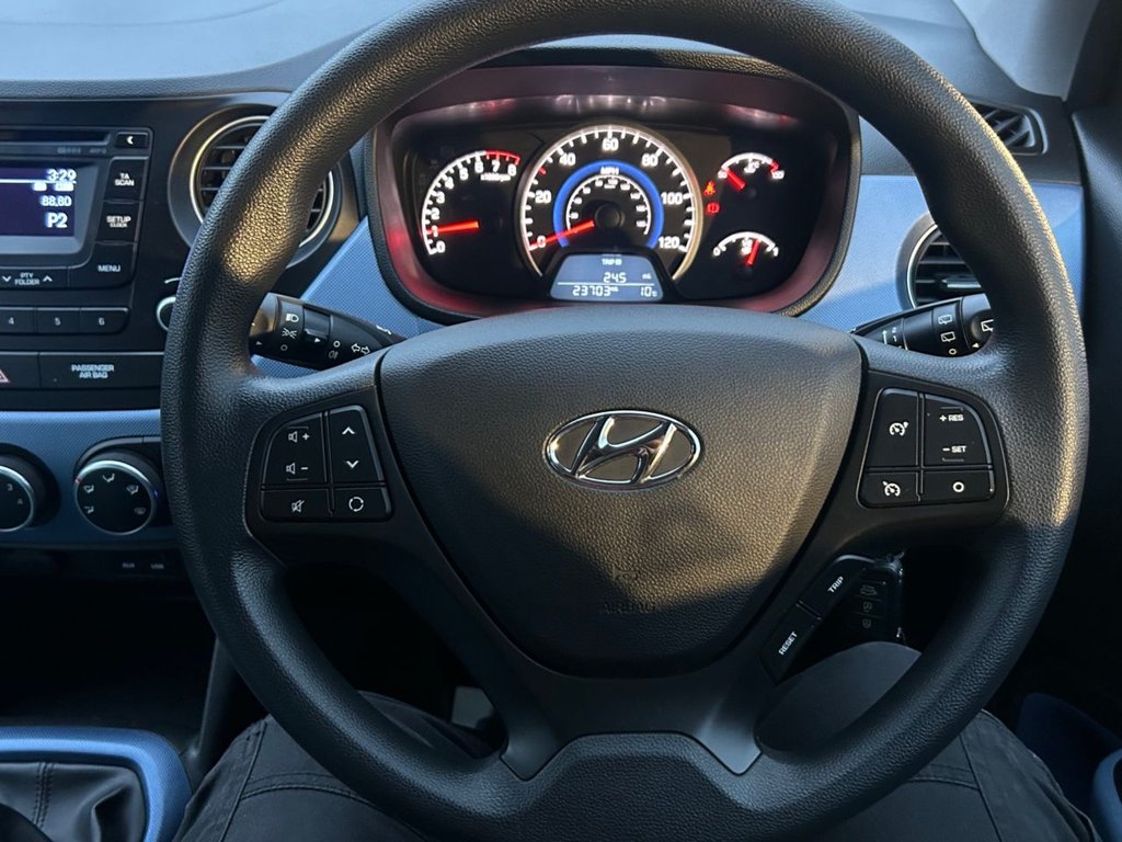 Used Hyundai i10 2017 for sale - 76942881: Photo 13
