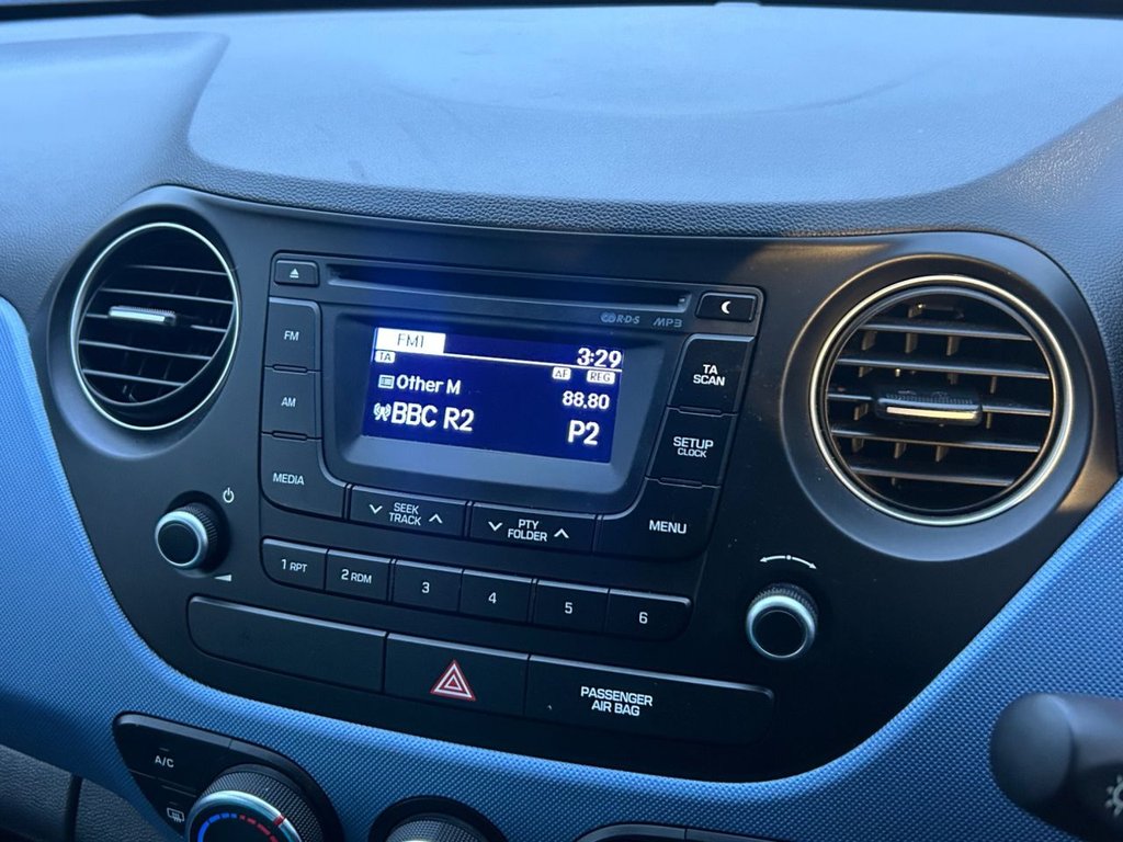 Used Hyundai i10 2017 for sale - 76942881: Photo 16