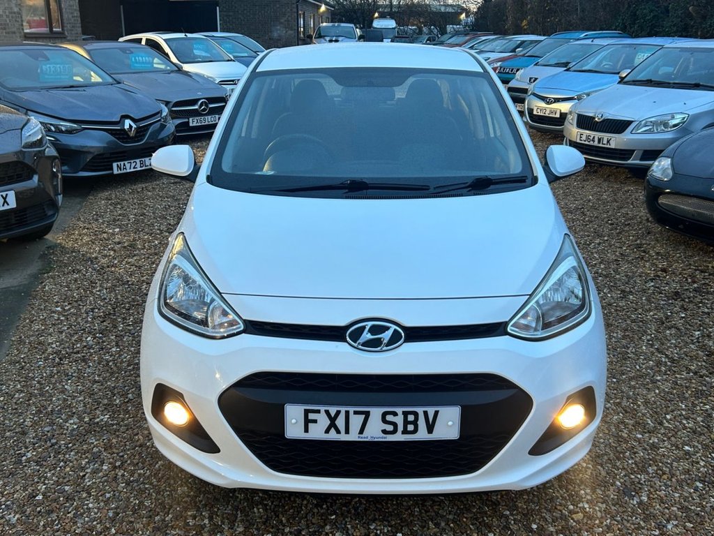 Used Hyundai i10 2017 for sale - 76942881: Photo 2