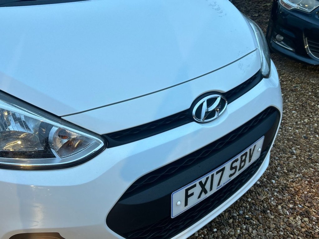 Used Hyundai i10 2017 for sale - 76942881: Photo 24