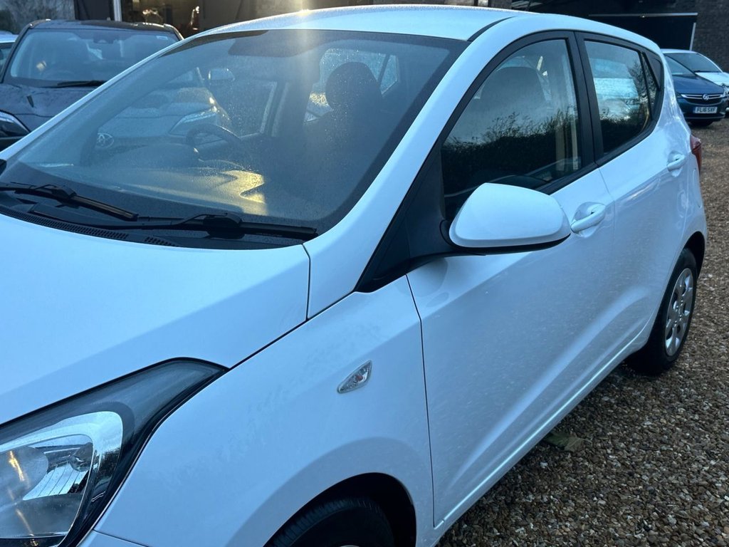 Used Hyundai i10 2017 for sale - 76942881: Photo 27