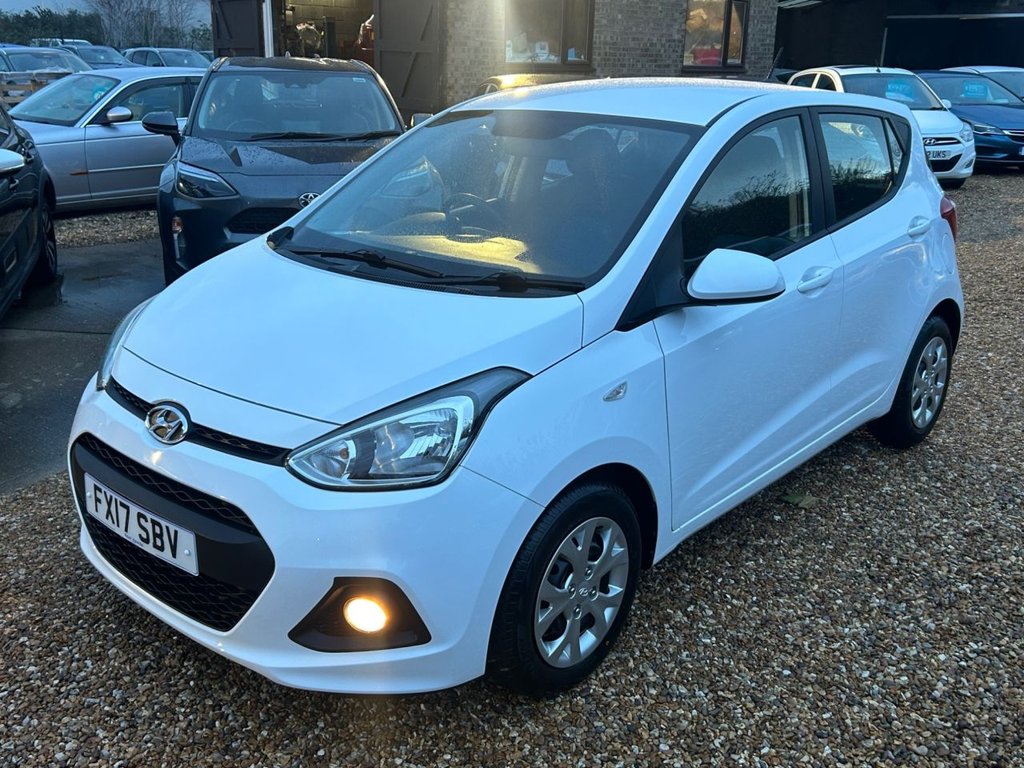 Used Hyundai i10 2017 for sale - 76942881: Photo 3