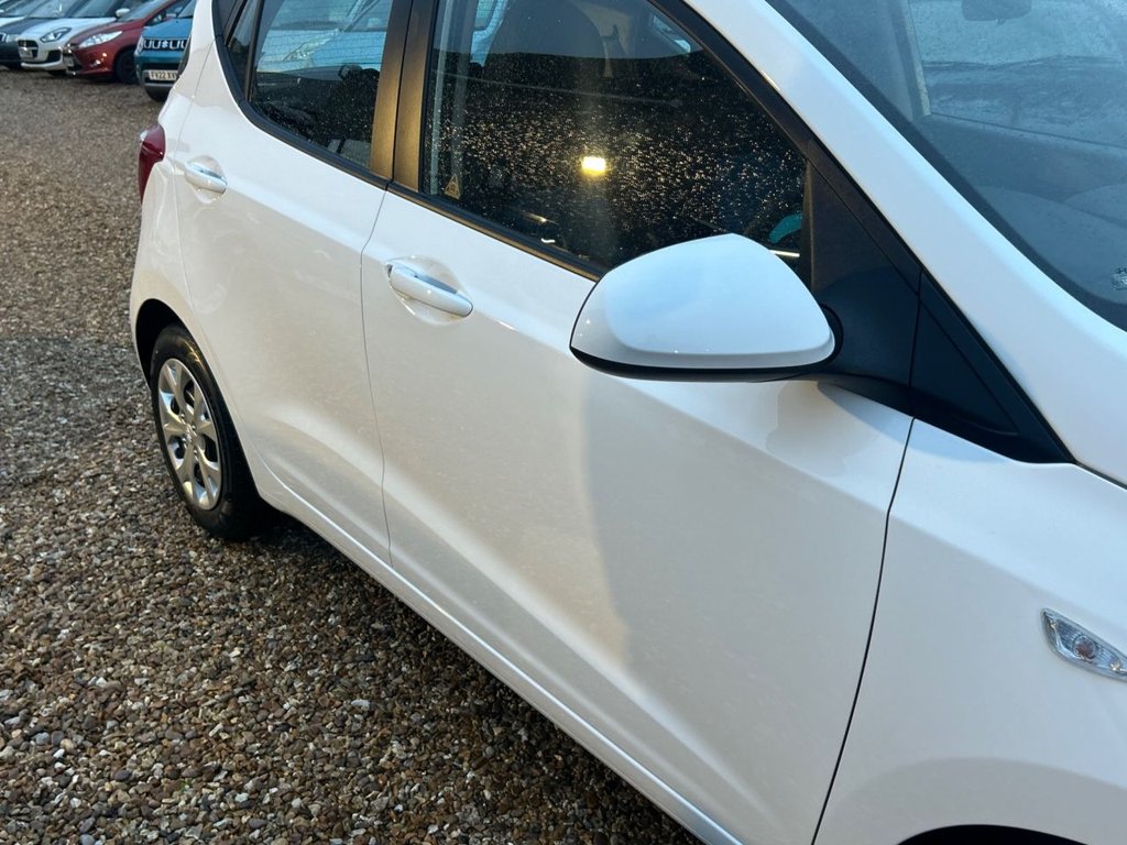 Used Hyundai i10 2017 for sale - 76942881: Photo 38