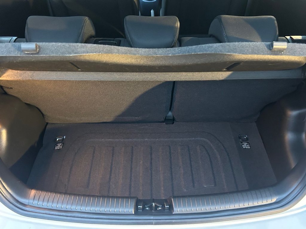 Used Hyundai i10 2017 for sale - 76942881: Photo 8