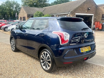 Used Ssangyong Tivoli 2017 for sale - 75365437: Photo