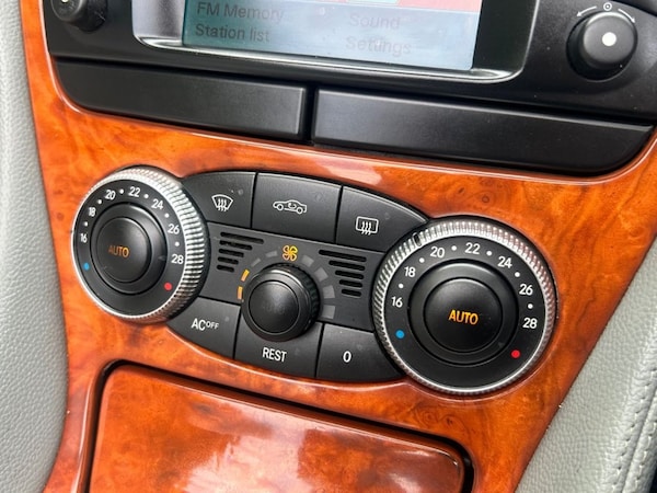 Used Mercedes-Benz SL 2002 for sale - 62888732: Photo 23