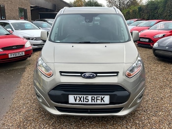 Used Ford Grand Tourneo Connect 2015 for sale - 76434442: Photo