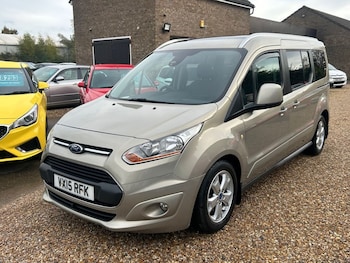 Used Ford Grand Tourneo Connect 2015 for sale - 76434442: Photo