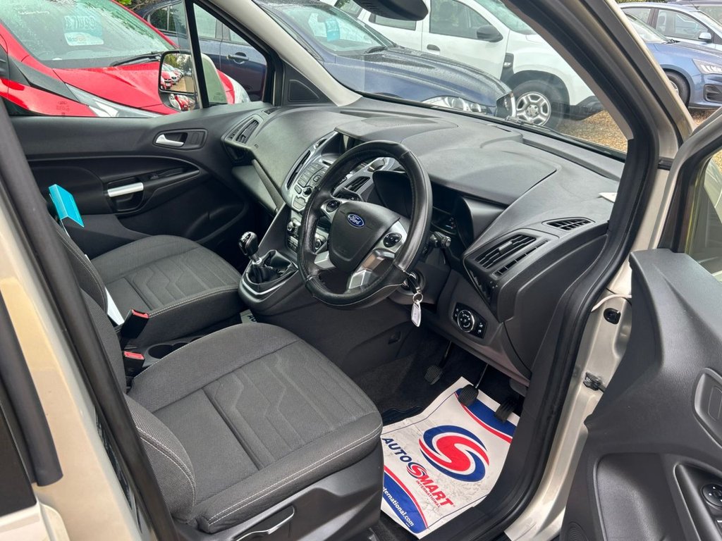 Used Ford Grand Tourneo Connect 2015 for sale - 76792288: Photo 11