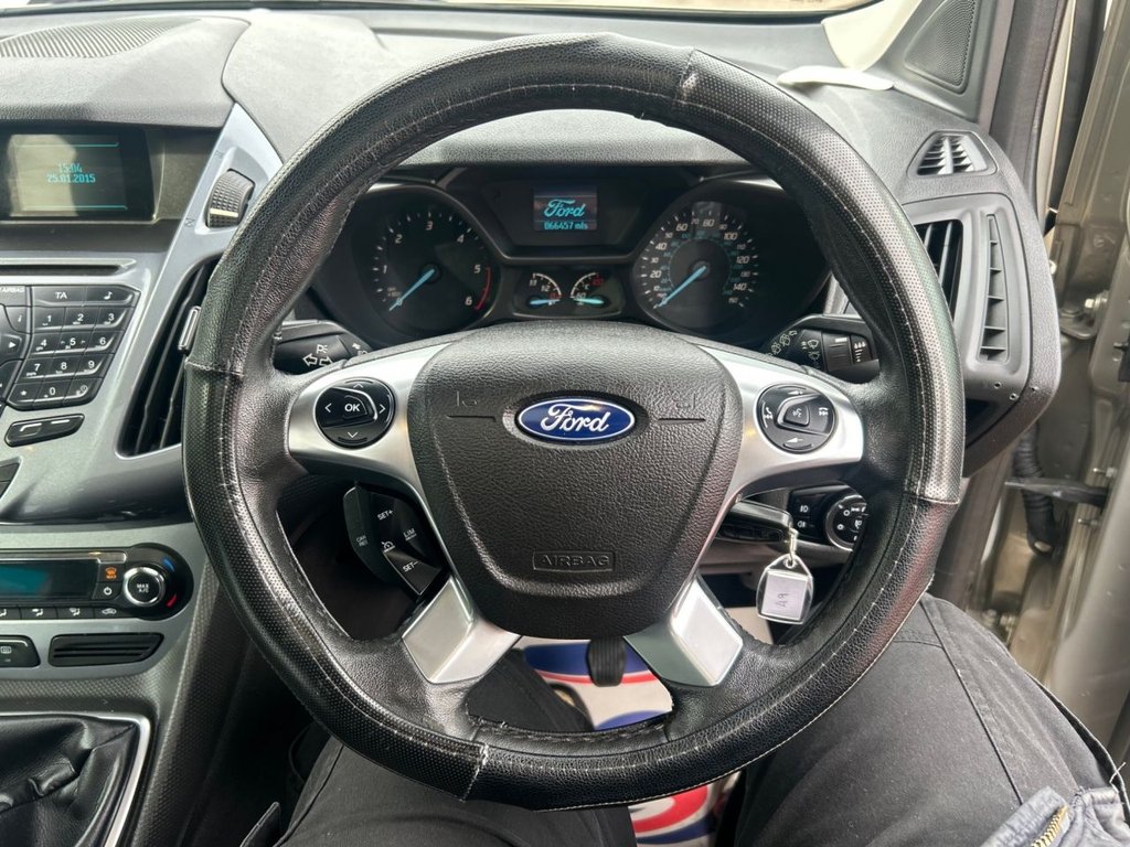 Used Ford Grand Tourneo Connect 2015 for sale - 76792288: Photo 13
