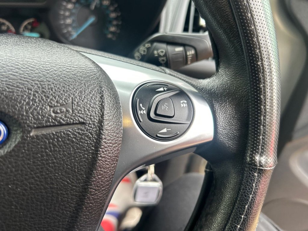 Used Ford Grand Tourneo Connect 2015 for sale - 76792288: Photo 14