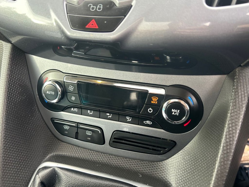 Used Ford Grand Tourneo Connect 2015 for sale - 76792288: Photo 19