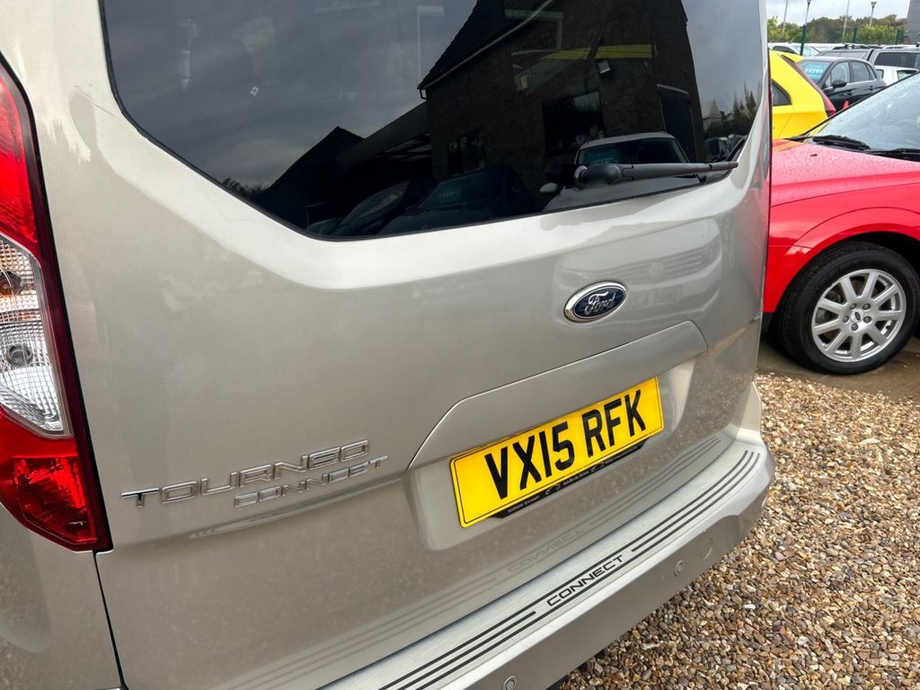 Used Ford Grand Tourneo Connect 2015 for sale - 76792288: Photo 34
