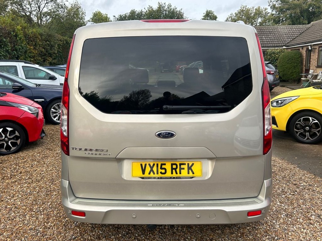 Used Ford Grand Tourneo Connect 2015 for sale - 76792288: Photo 5