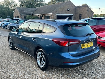 Used Ford Focus 2022 for sale - 76095812: Photo 4