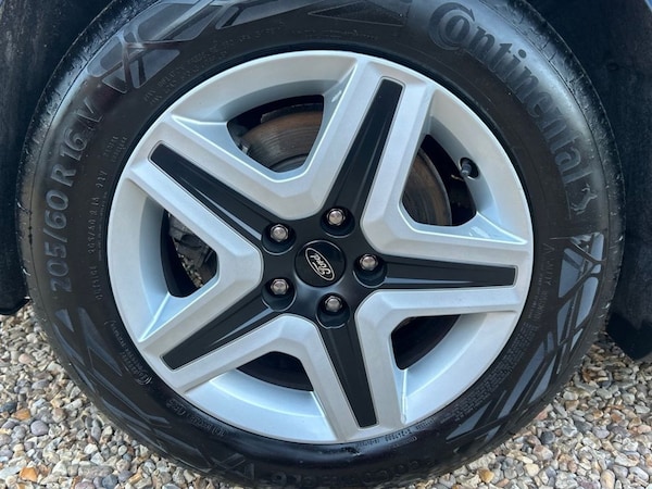 Used Ford Focus 2022 for sale - 76095812: Photo 7