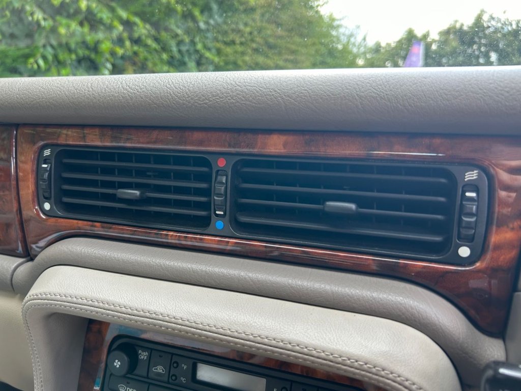 Used Jaguar XJ 1997 for sale - 76665733: Photo 19