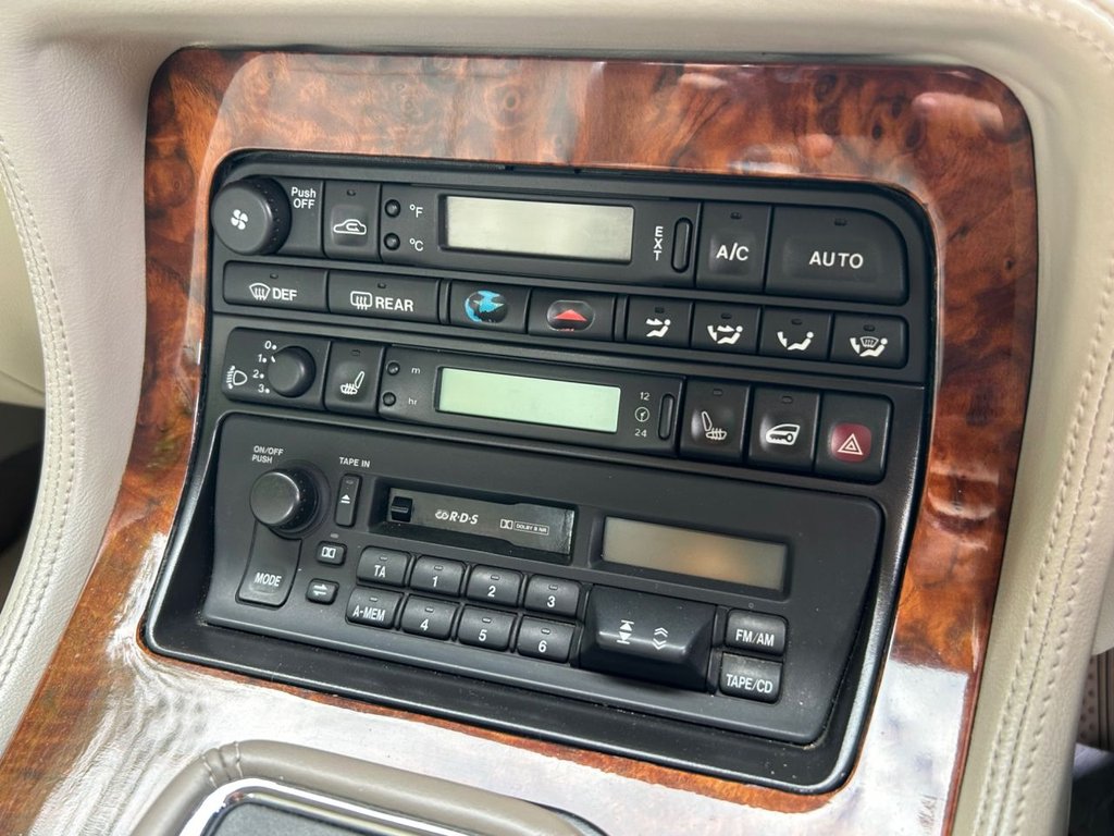 Used Jaguar XJ 1997 for sale - 76665733: Photo 20