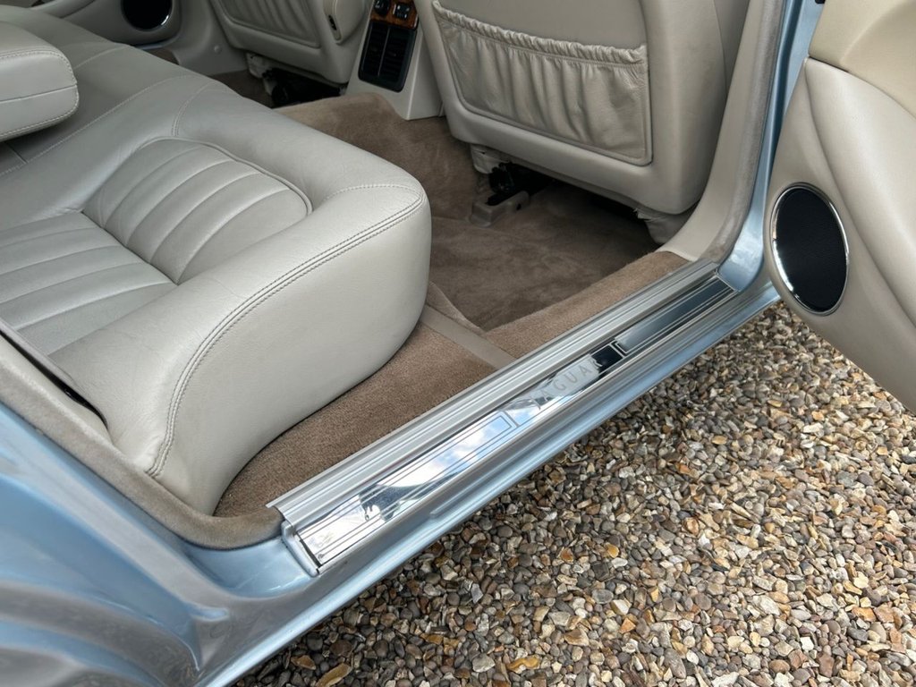 Used Jaguar XJ 1997 for sale - 76665733: Photo 34