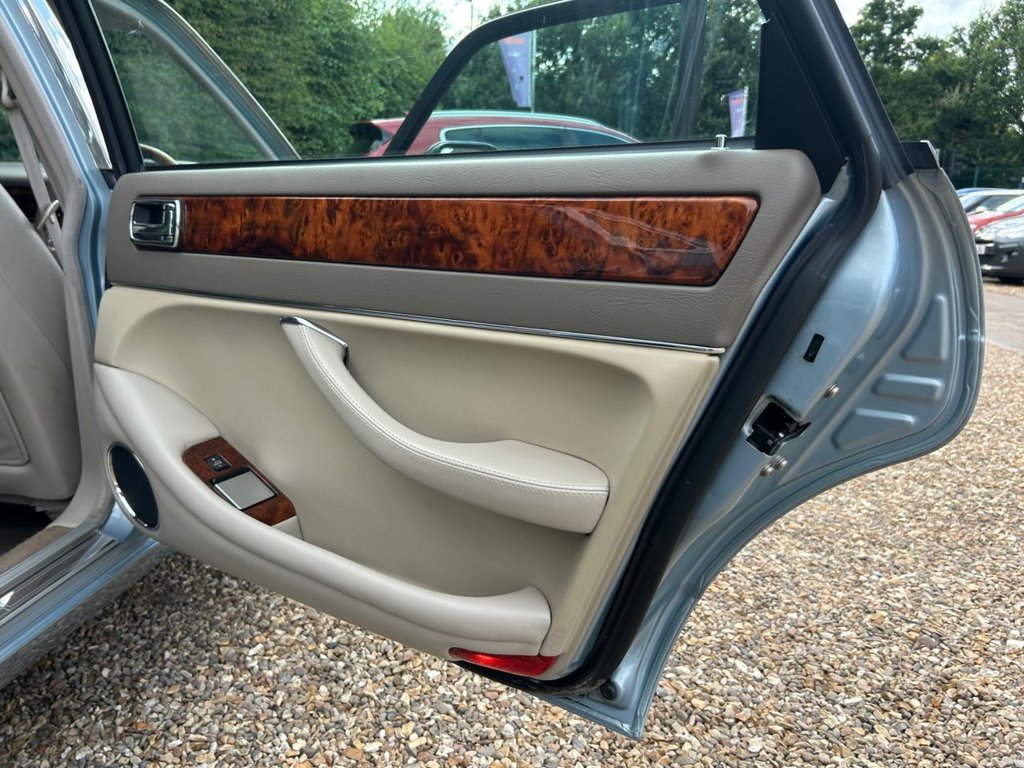 Used Jaguar XJ 1997 for sale - 76665733: Photo 35