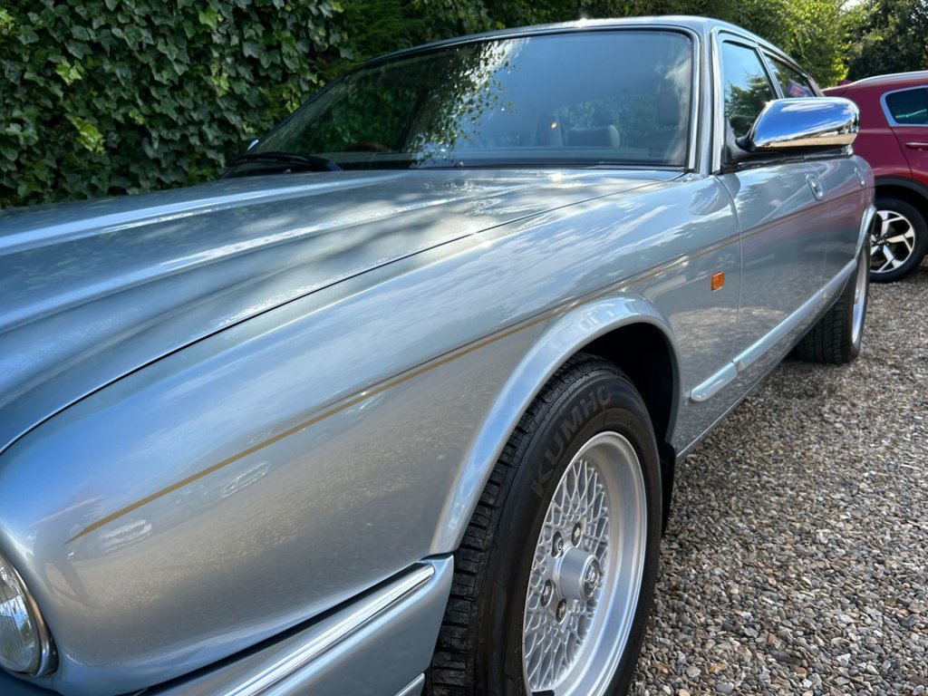 Used Jaguar XJ 1997 for sale - 76665733: Photo 42