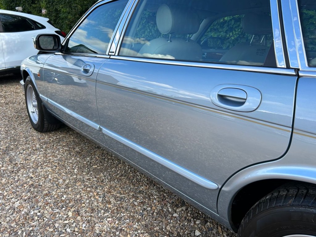 Used Jaguar XJ 1997 for sale - 76665733: Photo 47