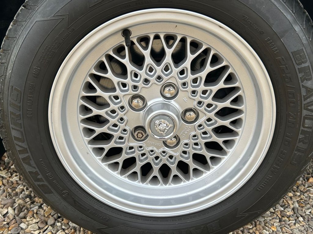 Used Jaguar XJ 1997 for sale - 76665733: Photo 8