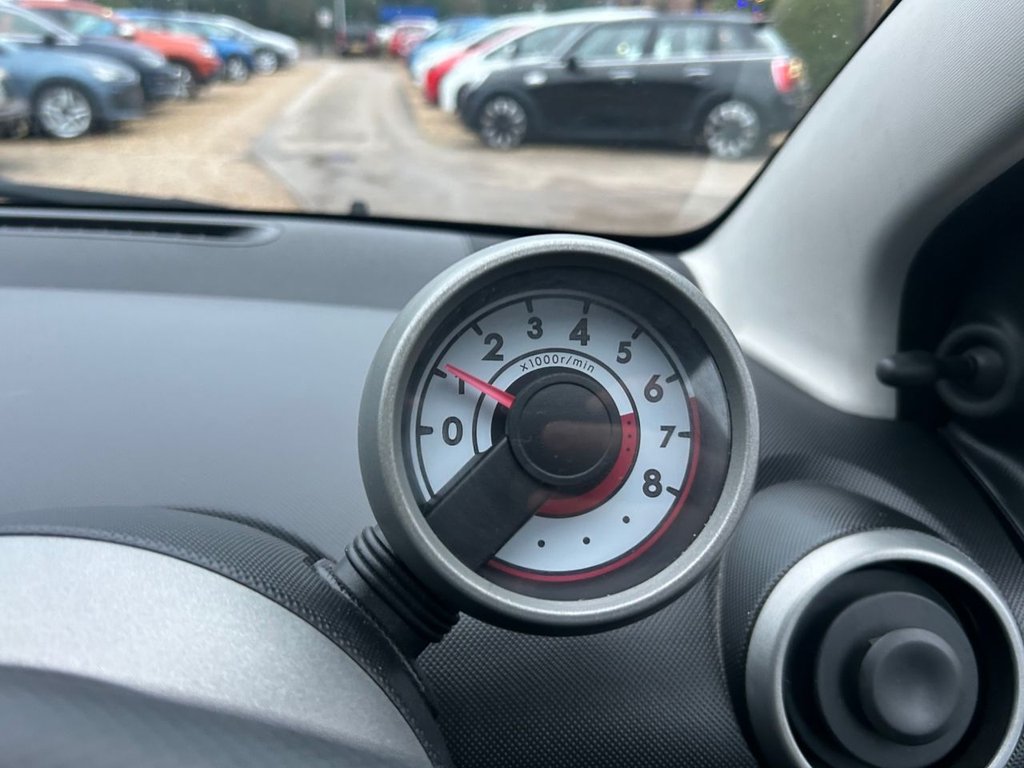 Used Peugeot 107 2009 for sale - 77042589: Photo 13