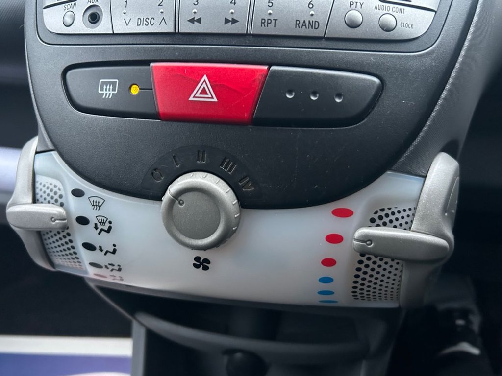 Used Peugeot 107 2009 for sale - 77042589: Photo 16