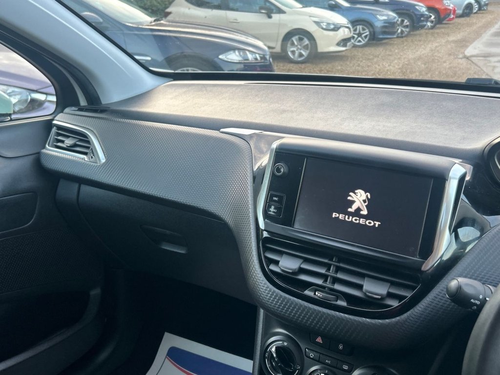 Used Peugeot 208 2018 for sale - 76586638: Photo 15