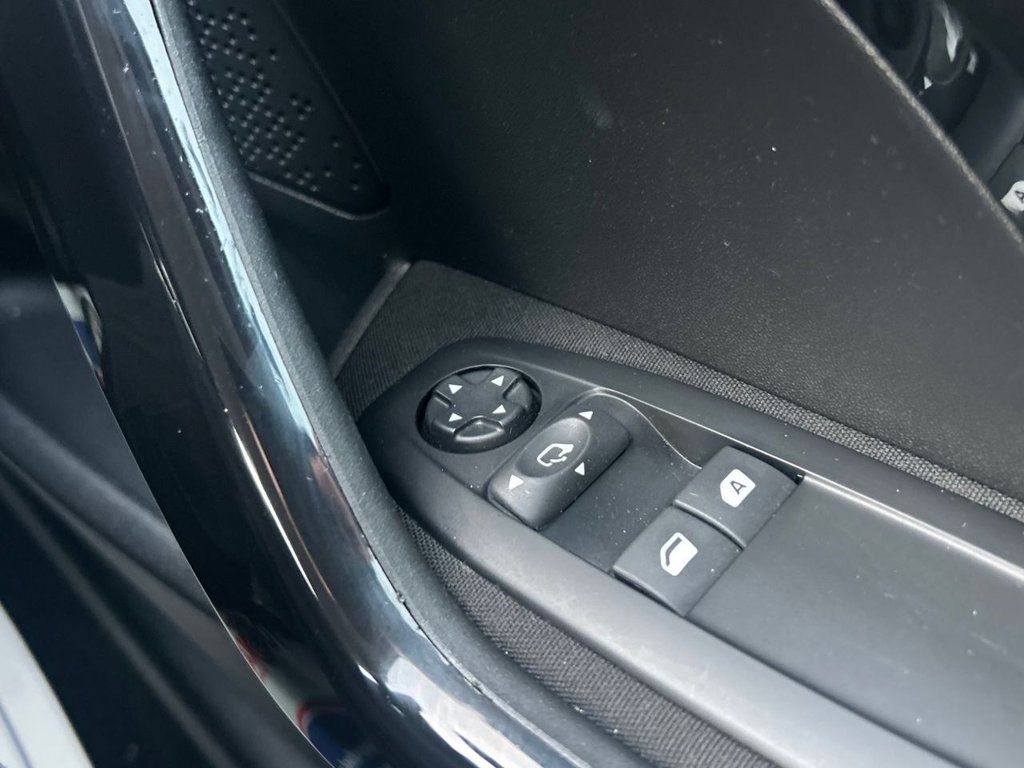 Used Peugeot 208 2018 for sale - 76586638: Photo 23