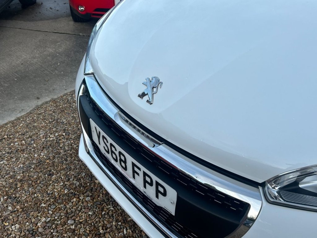 Used Peugeot 208 2018 for sale - 76586638: Photo 26