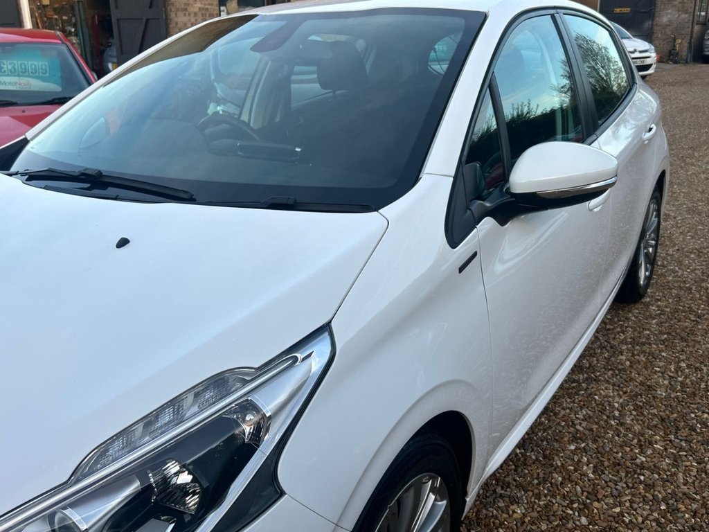 Used Peugeot 208 2018 for sale - 76586638: Photo 28