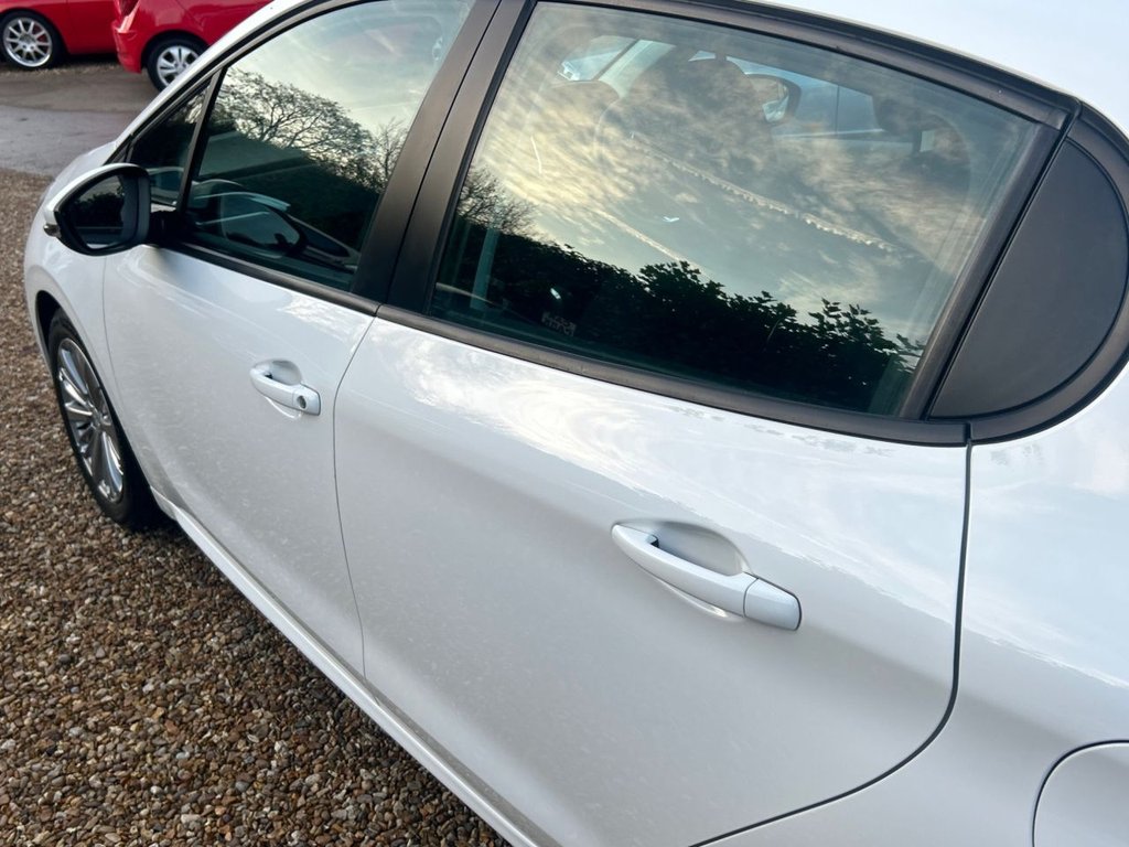 Used Peugeot 208 2018 for sale - 76586638: Photo 30