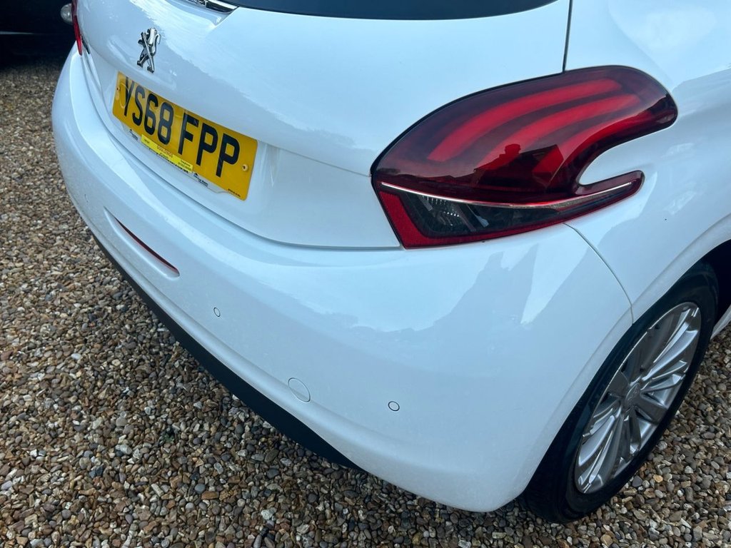 Used Peugeot 208 2018 for sale - 76586638: Photo 36